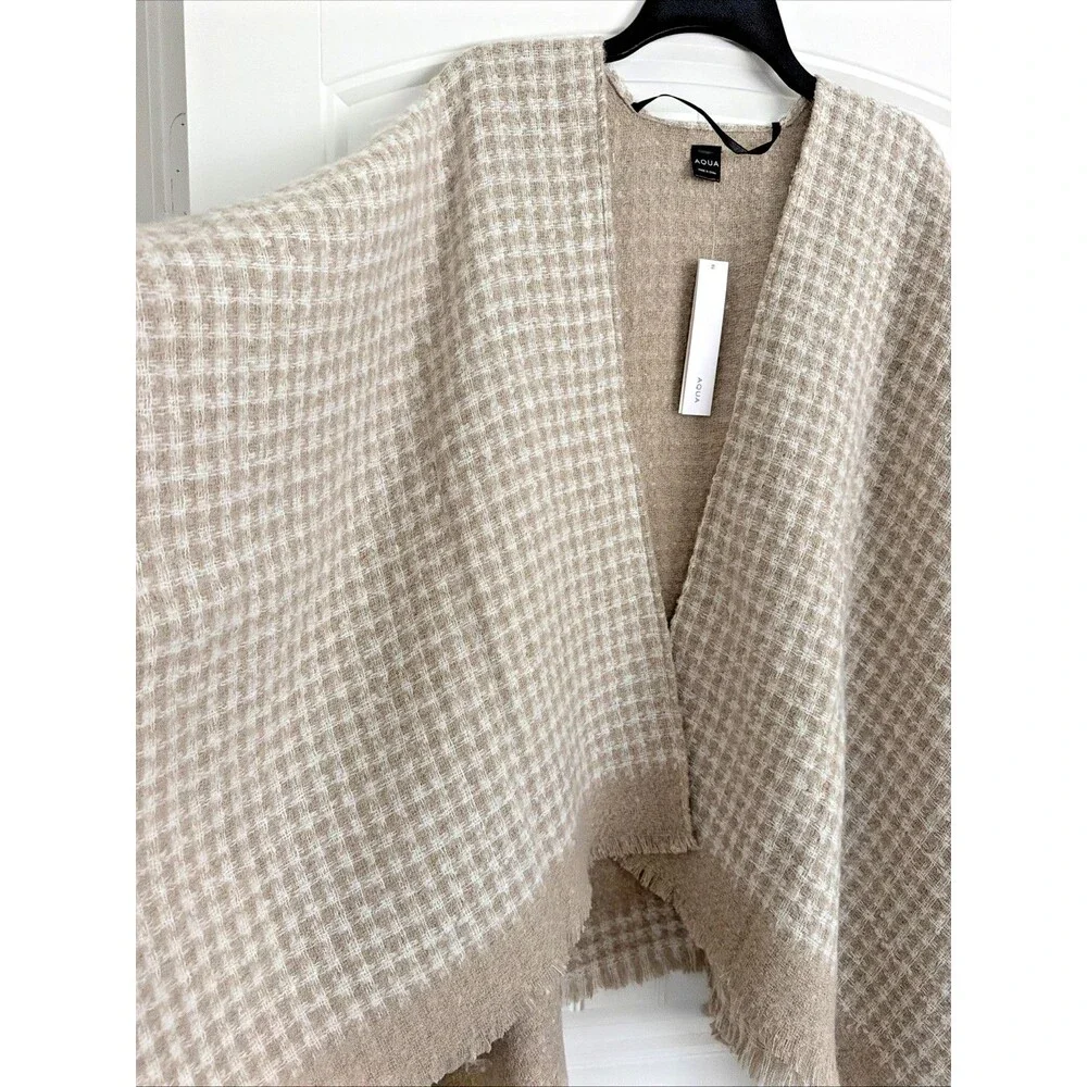 AQUA Women's Houndstooth Ruana Poncho Cape Fringed edges Ivory Taupe One Size